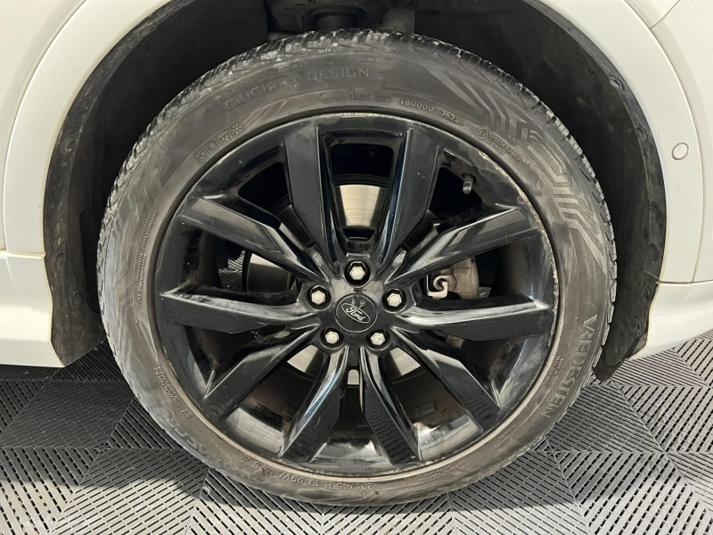 Photo 16 de l'offre de FORD KUGA 2.0 TDCi 180 S&S 4x4 Powershift ST-Line à 14990€ chez VL Auto