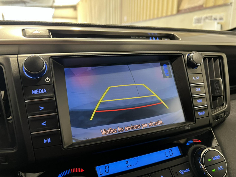 Photo 16 de l'offre de TOYOTA RAV4  143 D-4D 2WD Design à 13490€ chez VL Auto