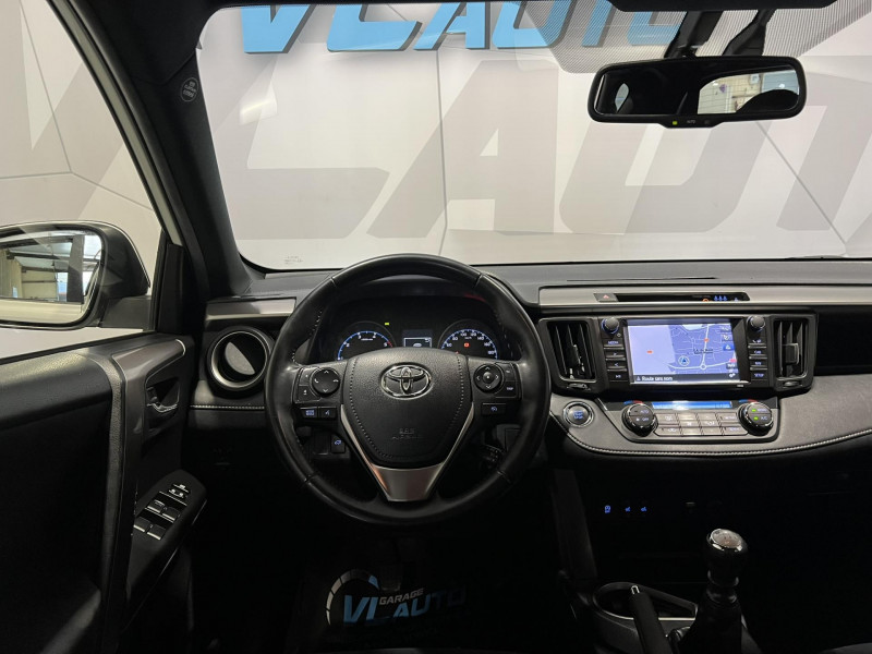 Photo 24 de l'offre de TOYOTA RAV4  143 D-4D 2WD Design à 13490€ chez VL Auto