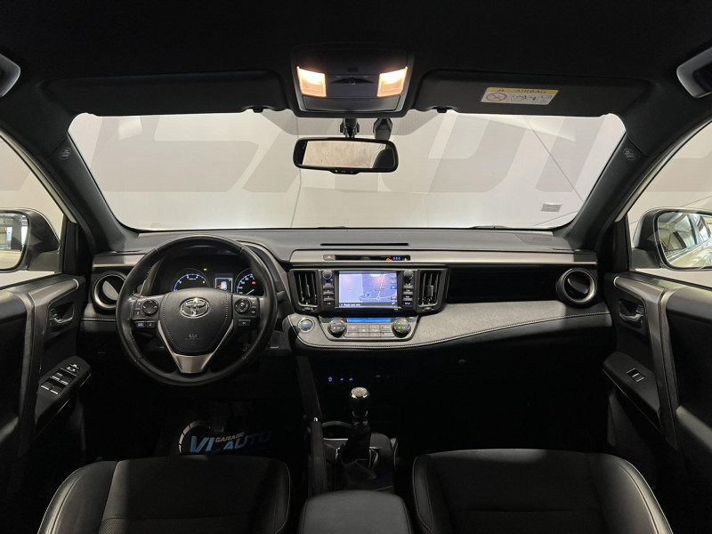 Photo 7 de l'offre de TOYOTA RAV4  143 D-4D 2WD Design à 13490€ chez VL Auto