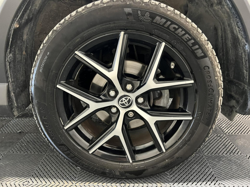 Photo 19 de l'offre de TOYOTA RAV4  143 D-4D 2WD Design à 13490€ chez VL Auto