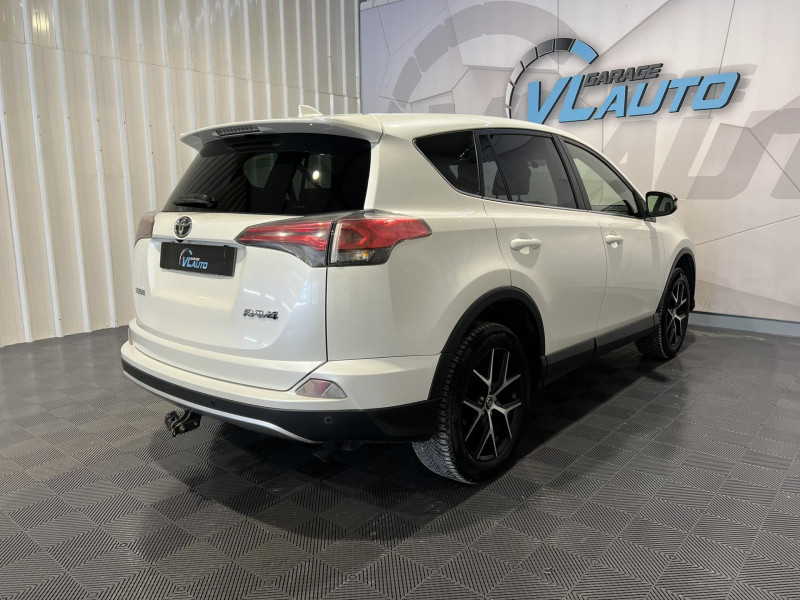 Photo 5 de l'offre de TOYOTA RAV4  143 D-4D 2WD Design à 13490€ chez VL Auto