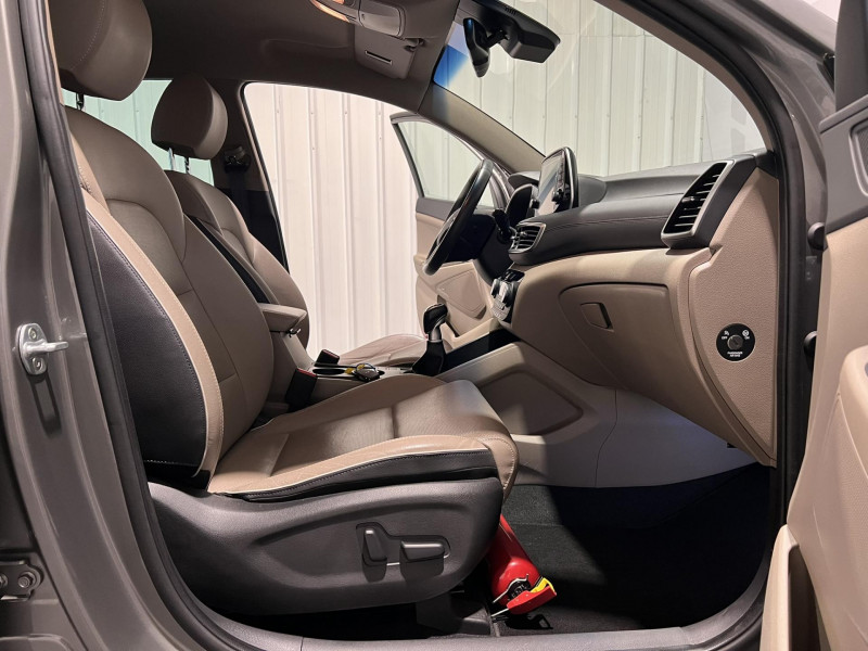 Photo 9 de l'offre de HYUNDAI TUCSON 1.6 CRDi - 115 S&S  Creative  à 17490€ chez VL Auto