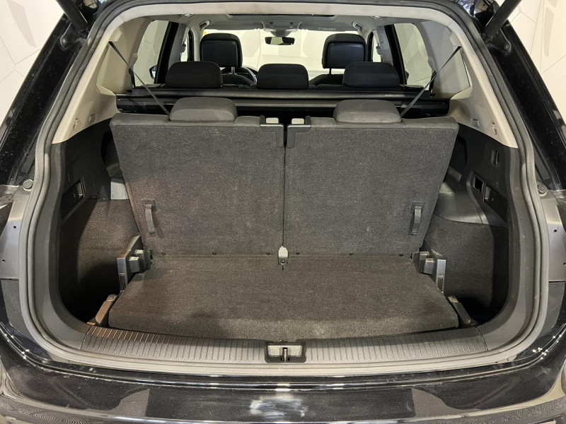 Photo 10 de l'offre de VOLKSWAGEN Tiguan Allspace 1.4 TSI ACT 150 DSG6 Carat à 24990€ chez VL Auto