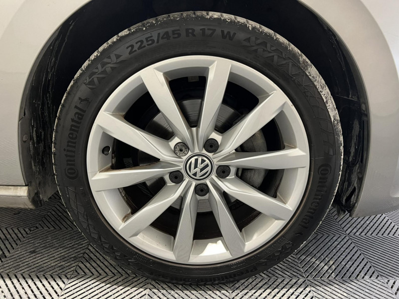 Photo 15 de l'offre de VOLKSWAGEN GOLF SPORTSVAN 1.4 TSI 125 BMT DSG7 Carat à 15490€ chez VL Auto