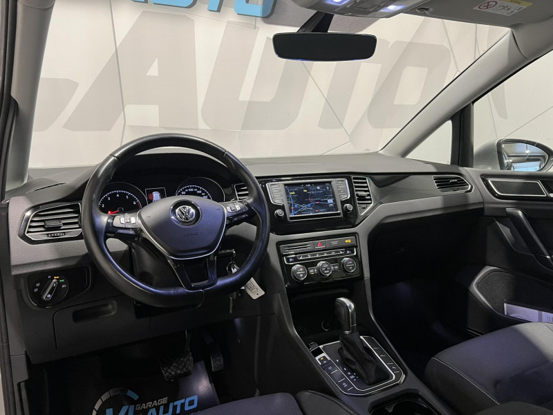 Photo 13 de l'offre de VOLKSWAGEN GOLF SPORTSVAN 1.4 TSI 125 BMT DSG7 Carat à 15490€ chez VL Auto