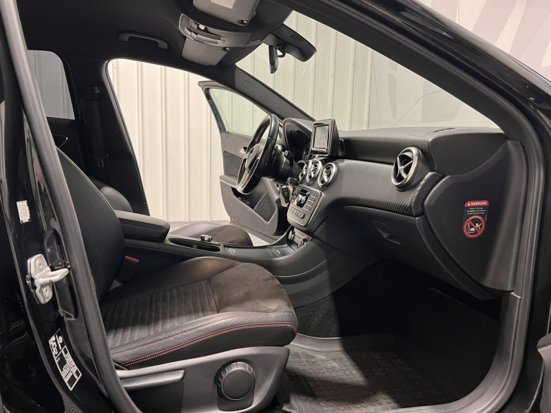 Photo 8 de l'offre de MERCEDES-BENZ CLASSE A 180 BlueEFFICIENCY BVA Fascination à 13990€ chez VL Auto