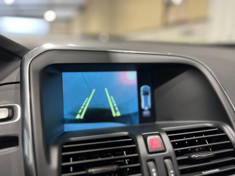 Photo 12 de l'offre de VOLVO XC60  D3 Stop&Start - 150  Ocean Race à 18990€ chez VL Auto