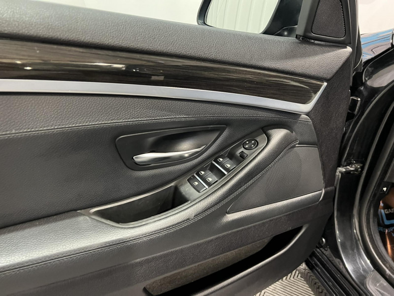 Photo 21 de l'offre de BMW SERIE 5 525d 204ch F10 Confort BVA à 18490€ chez VL Auto