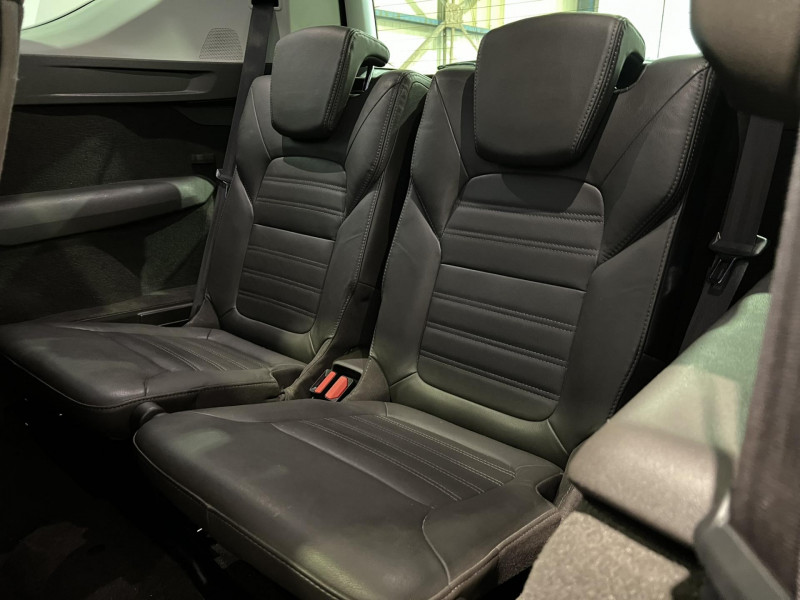 Photo 22 de l'offre de RENAULT ESPACE dCi 160 Energy Twin Turbo Intens EDC 7 Places à 15490€ chez VL Auto