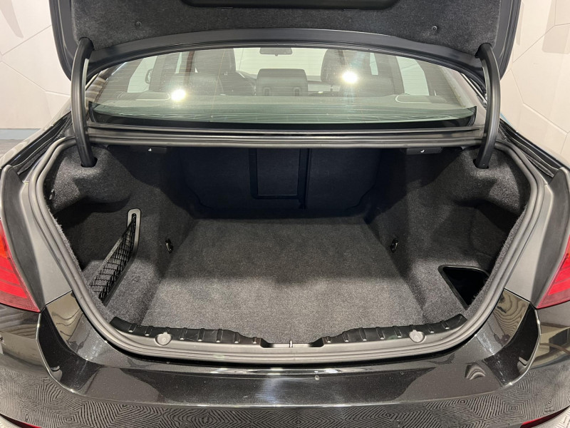 Photo 9 de l'offre de BMW SERIE 5 525d 204ch F10 Confort BVA à 18490€ chez VL Auto