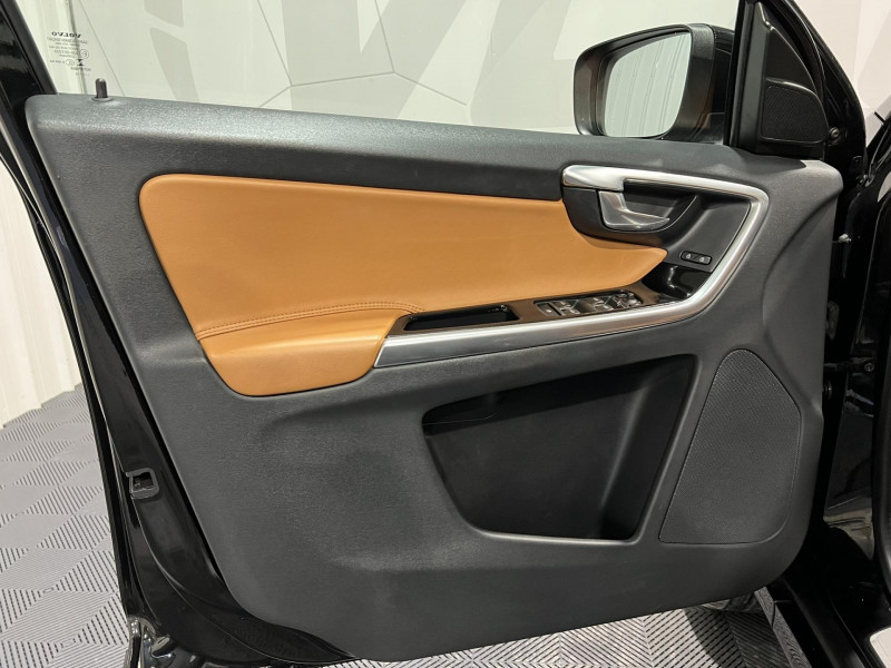 Photo 21 de l'offre de VOLVO XC60  D3 150 ch Inscription Geartronic BVA à 20490€ chez VL Auto