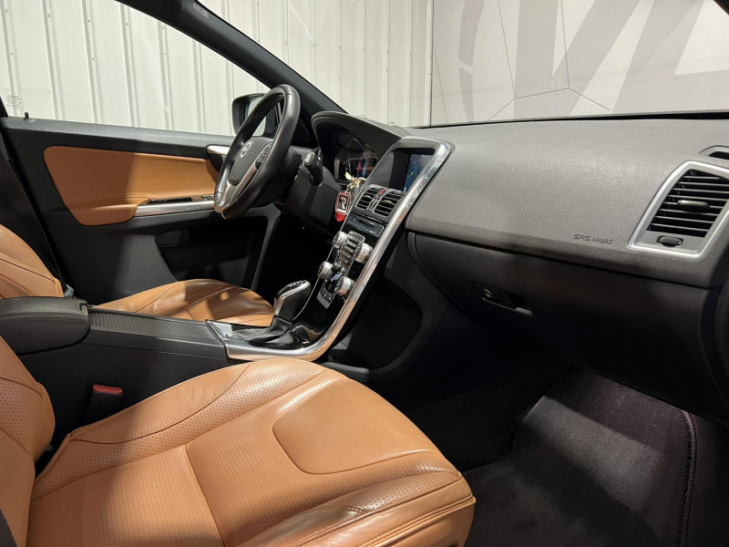 Photo 8 de l'offre de VOLVO XC60  D3 150 ch Inscription Geartronic BVA à 20490€ chez VL Auto