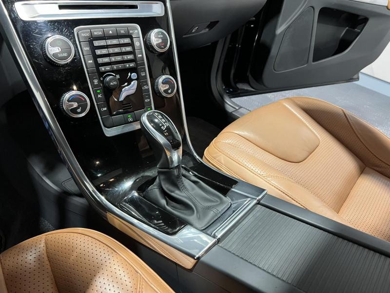 Photo 13 de l'offre de VOLVO XC60  D3 150 ch Inscription Geartronic BVA à 20490€ chez VL Auto