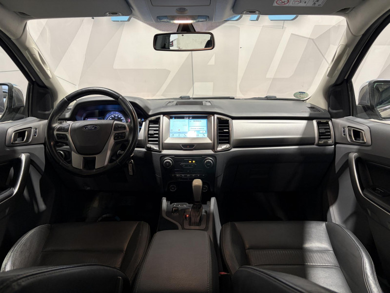 Photo 6 de l'offre de FORD RANGER DOUBLE CABINE   3.2 TDCi 200 4X4 BVA6 LIMITED à 25990€ chez VL Auto