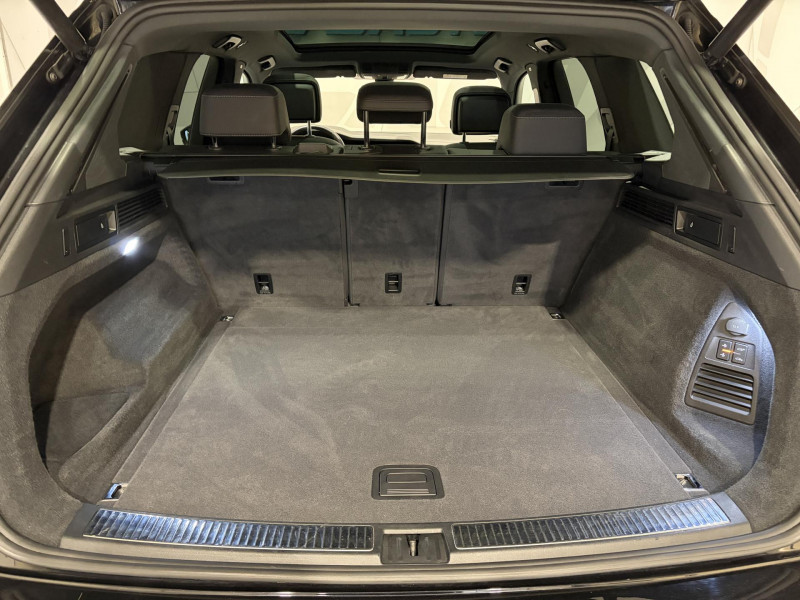 Photo 16 de l'offre de VOLKSWAGEN TOUAREG 3.0 TDI 231ch Tiptronic 8 4Motion Carat Exclusive à 29990€ chez VL Auto