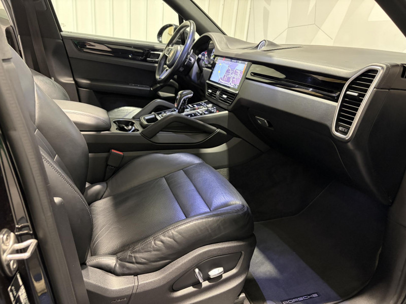 Photo 13 de l'offre de PORSCHE CAYENNE E-Hybrid 3.0 V6 462 ch Tiptronic BVA S à 49990€ chez VL Auto