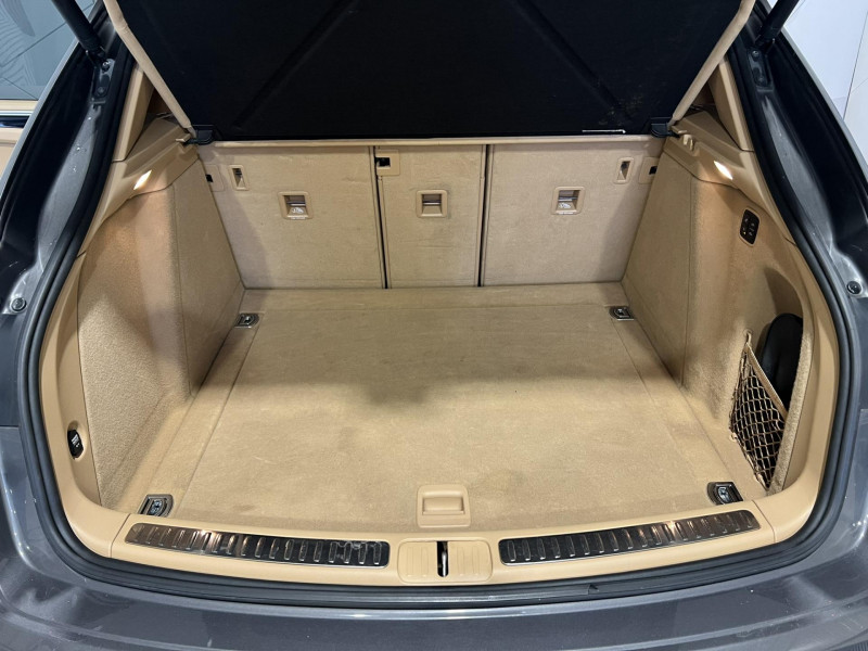 Photo 16 de l'offre de PORSCHE MACAN Turbo 3.6 V6 400 ch PDK à 35990€ chez VL Auto