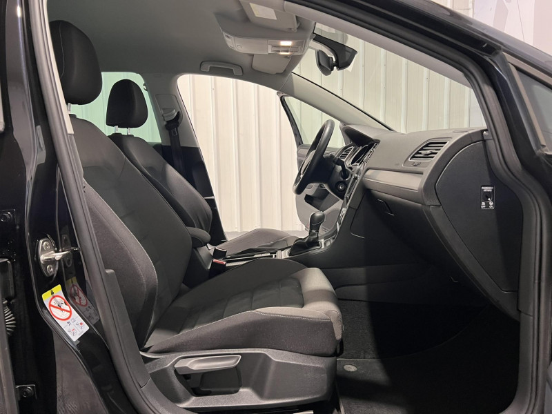 Photo 9 de l'offre de VOLKSWAGEN GOLF 1.6 TDI 115 FAP DSG7 Confortline à 16990€ chez VL Auto