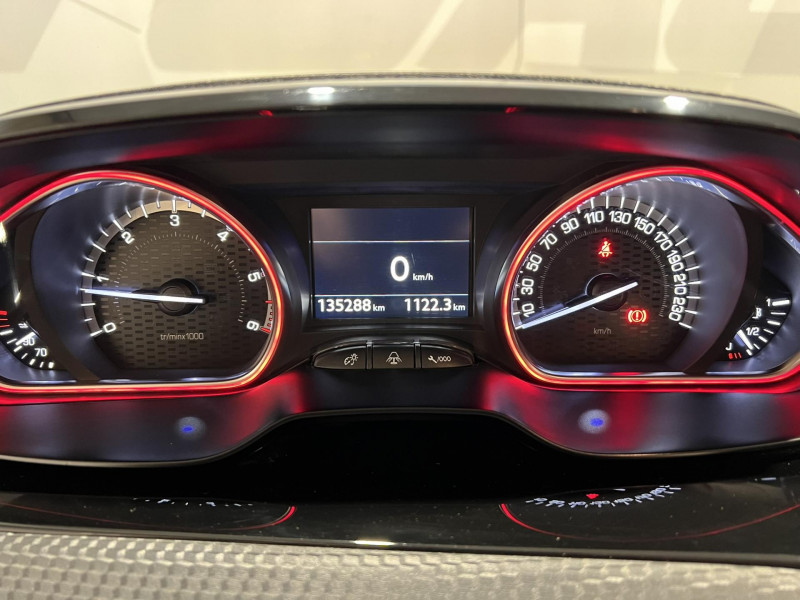Photo 11 de l'offre de PEUGEOT 2008  1.6 BlueHDi 120ch S&S BVM6 GT Line à 9990€ chez VL Auto