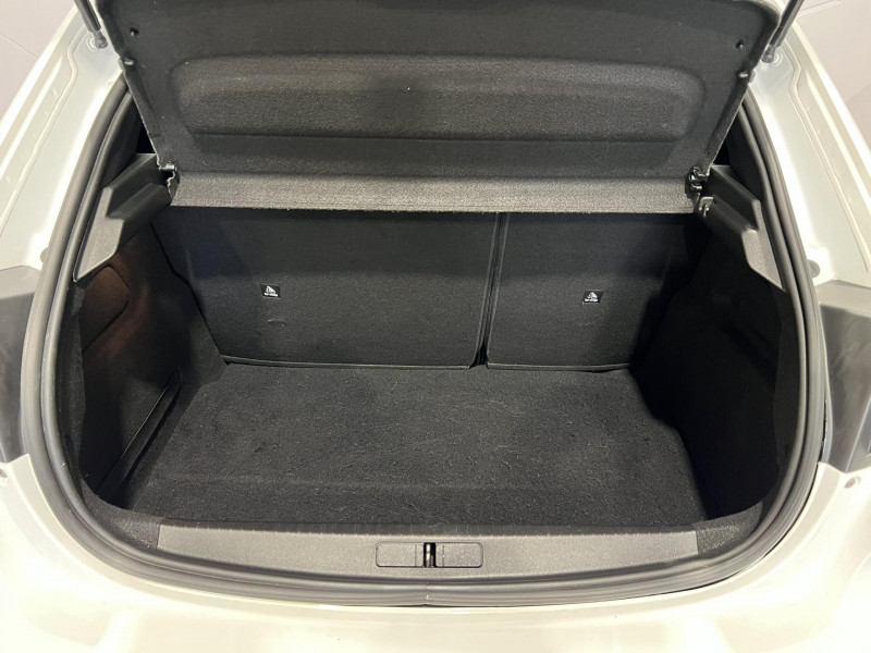 Photo 16 de l'offre de PEUGEOT 208  BlueHDi 100 S&S BVM6 Active Pack à 11490€ chez VL Auto