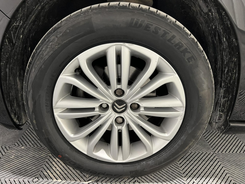 Photo 19 de l'offre de CITROEN DS4  HDi 90 Be Chic à 8490€ chez VL Auto