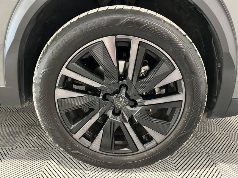 Photo 19 de l'offre de PEUGEOT 2008  Hybrid 145 e-DCS6 GT à 23490€ chez VL Auto