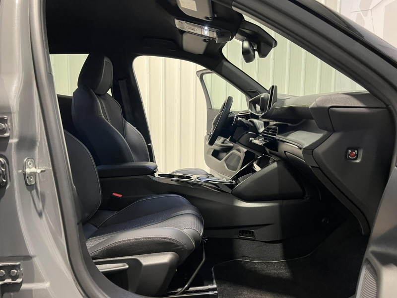 Photo 9 de l'offre de PEUGEOT 2008  Hybrid 145 e-DCS6 GT à 23490€ chez VL Auto