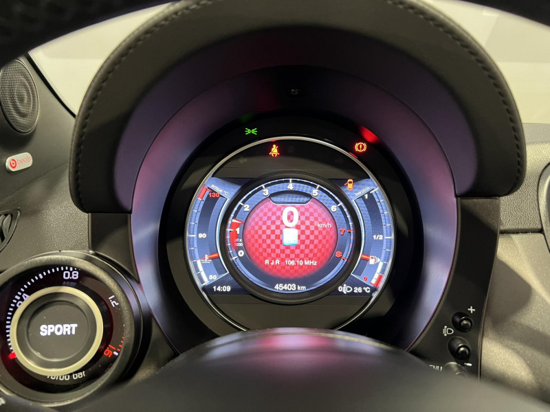 Photo 9 de l'offre de ABARTH 595C 1.4 Turbo 16V T-Jet 165 ch BVM5 Turismo à 17990€ chez VL Auto
