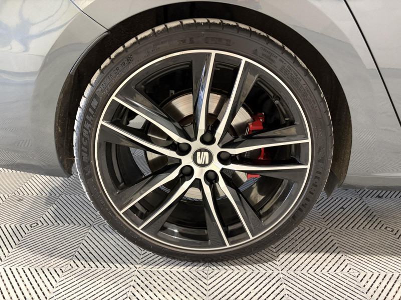 Photo 17 de l'offre de SEAT Leon Sportstourer ST 2.0 TSI 300 DSG6 4Drive Cupra à 23490€ chez VL Auto