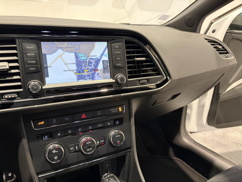 Photo 11 de l'offre de SEAT LEON 2.0 TSI 290 Cupra DSG6 à 19990€ chez VL Auto