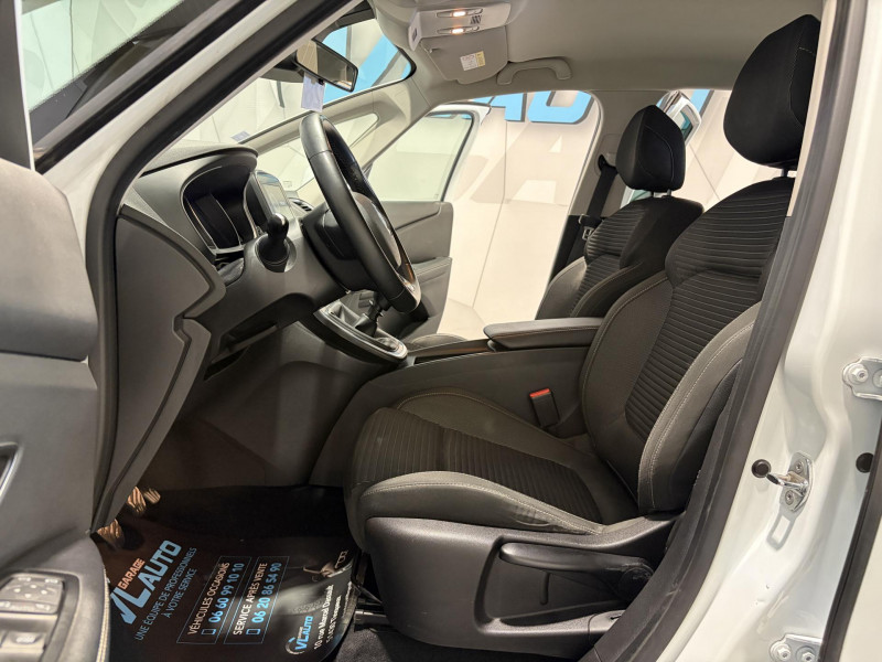 Photo 7 de l'offre de RENAULT GRAND SCENIC Blue dCi 120 Business 7 Places à 15490€ chez VL Auto