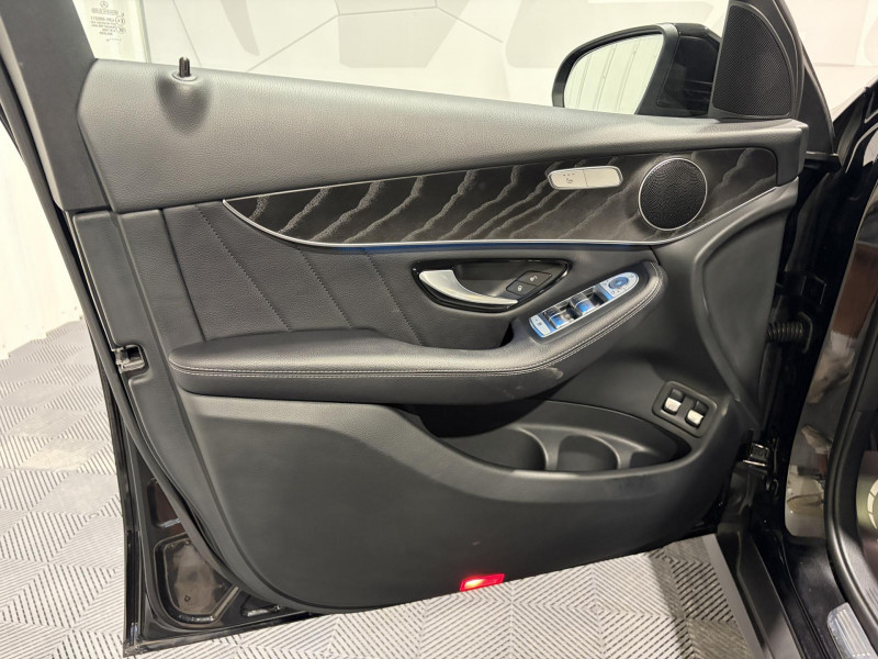Photo 22 de l'offre de MERCEDES-BENZ GLC COUPE 250 d 9G-Tronic 4Matic Sportline à 36490€ chez VL Auto