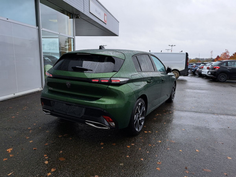 Photo 3 de l'offre de Peugeot 308 (3) 1.5 BLUEHDI 130 AUTO8 ALLURE à 24990€ chez Carlyss automobiles Vitré