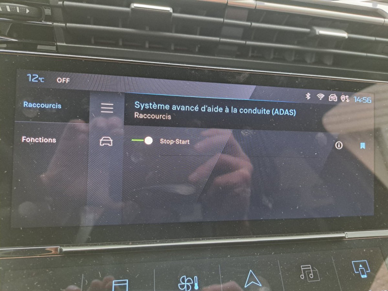 Photo 18 de l'offre de Peugeot 308 (3) 1.5 BLUEHDI 130 AUTO8 ALLURE à 24990€ chez Carlyss automobiles Vitré