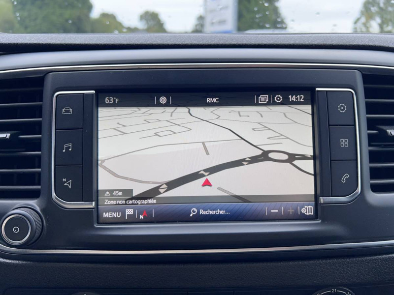 Photo 12 de l'offre de Toyota Proace (2) 15658 euros HT MEDIUM 115 D-4D BUSINESS à 18790€ chez Carlyss automobiles Vitré