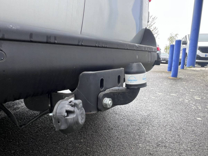 Photo 5 de l'offre de Toyota Proace (2) 15658 euros HT MEDIUM 115 D-4D BUSINESS à 18790€ chez Carlyss automobiles Vitré