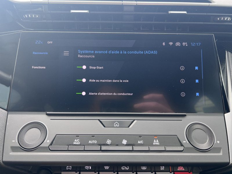 Photo 12 de l'offre de Peugeot 308 (3) BlueHDI 130 ACTIVE PACK à 15990€ chez Carlyss automobiles Vitré