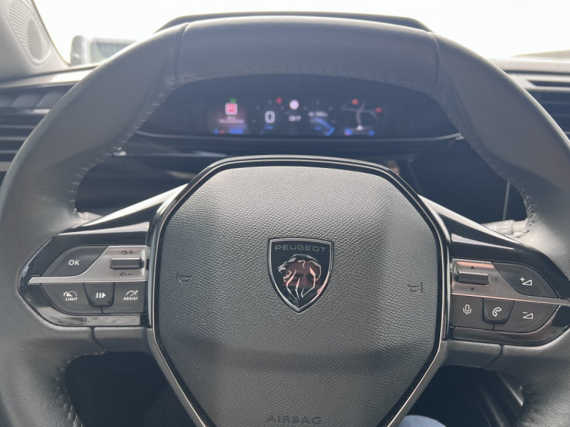 Photo 8 de l'offre de Peugeot 308 (3) BlueHDI 130 ACTIVE PACK à 15990€ chez Carlyss automobiles Vitré
