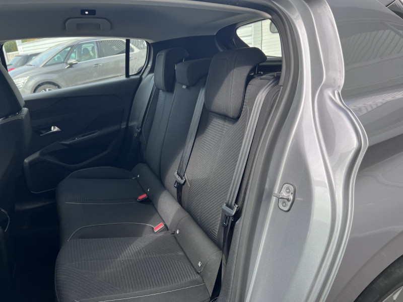 Photo 7 de l'offre de Peugeot 308 (3) BlueHDI 130 ACTIVE PACK à 15990€ chez Carlyss automobiles Vitré