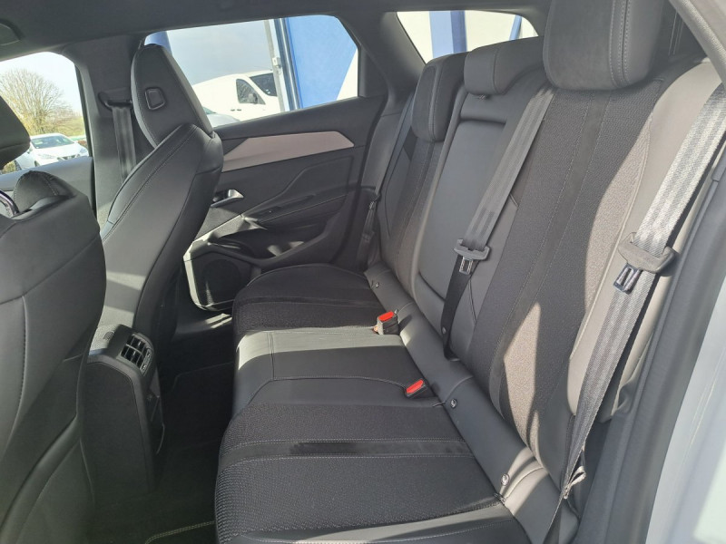 Photo 8 de l'offre de Peugeot 308 SW (3) BlueHDi 130 EAT 8 GT à 24490€ chez Carlyss automobiles Vitré