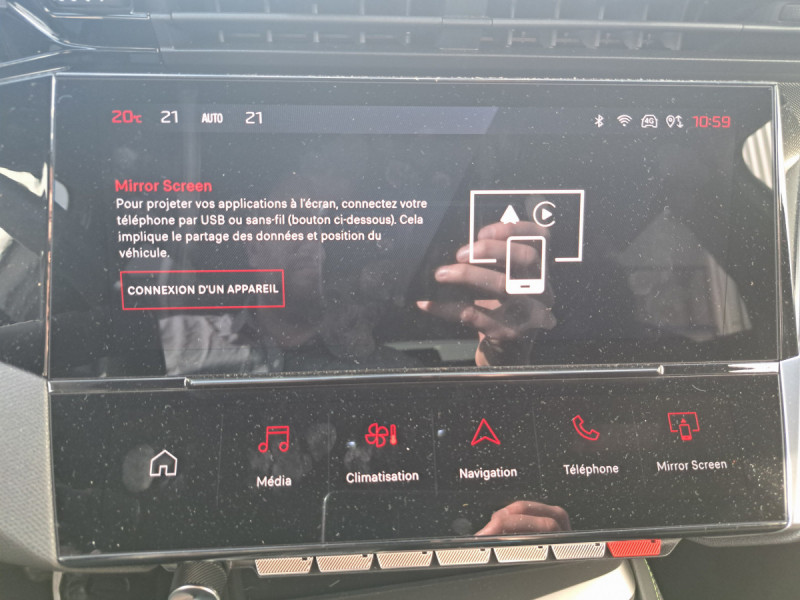 Photo 16 de l'offre de Peugeot 308 SW (3) BlueHDi 130 EAT 8 GT à 24490€ chez Carlyss automobiles Vitré