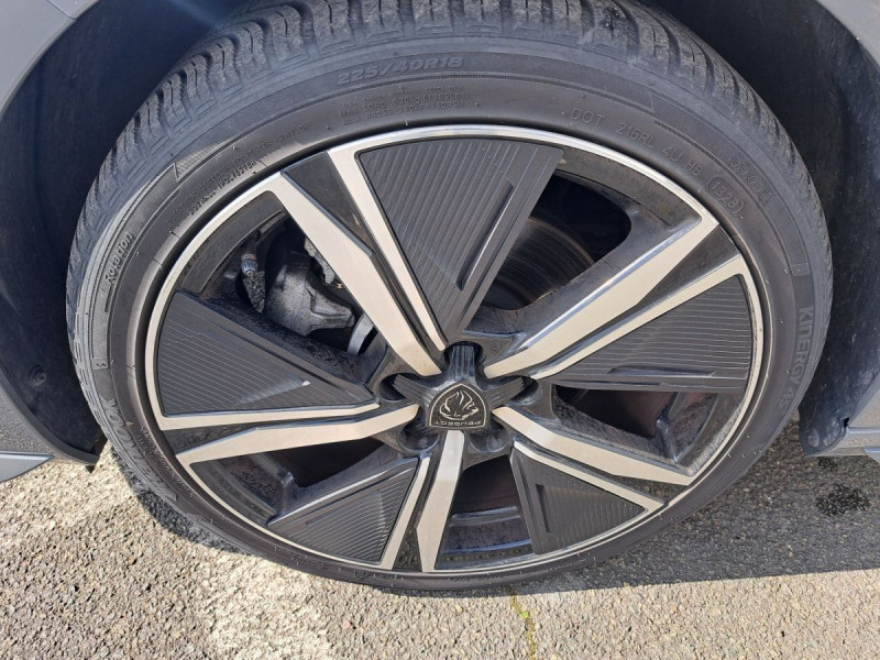 Photo 5 de l'offre de Peugeot 308 SW (3) BlueHDi 130 EAT 8 GT à 24490€ chez Carlyss automobiles Vitré