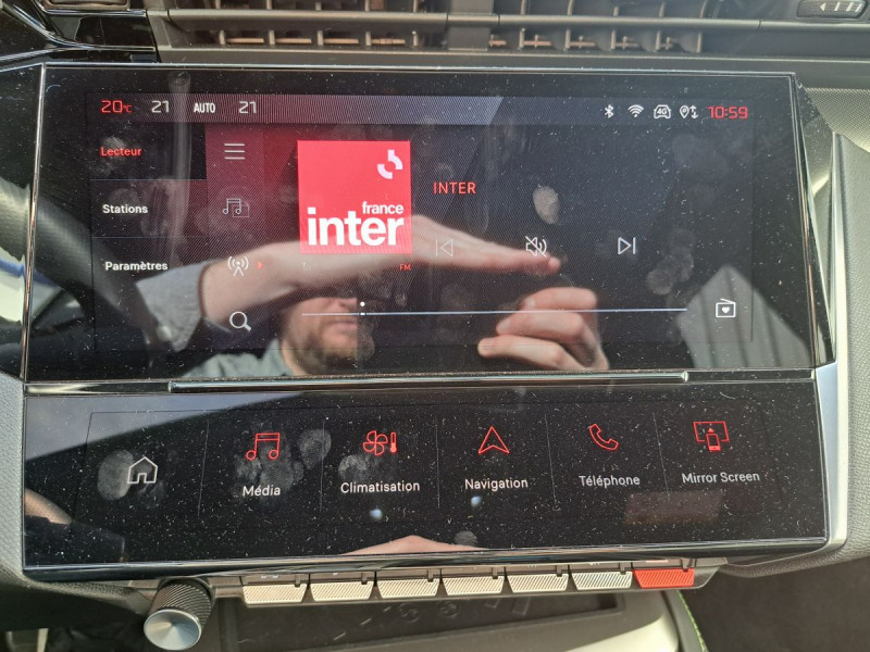 Photo 13 de l'offre de Peugeot 308 SW (3) BlueHDi 130 EAT 8 GT à 24490€ chez Carlyss automobiles Vitré