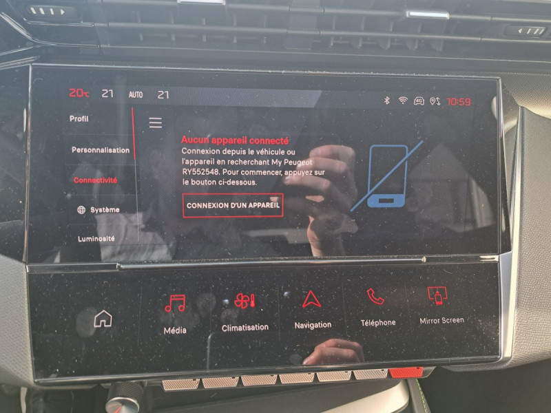 Photo 15 de l'offre de Peugeot 308 SW (3) BlueHDi 130 EAT 8 GT à 24490€ chez Carlyss automobiles Vitré