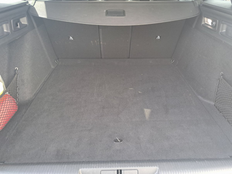 Photo 26 de l'offre de Peugeot 308 SW (3) BlueHDi 130 EAT 8 GT à 24490€ chez Carlyss automobiles Vitré