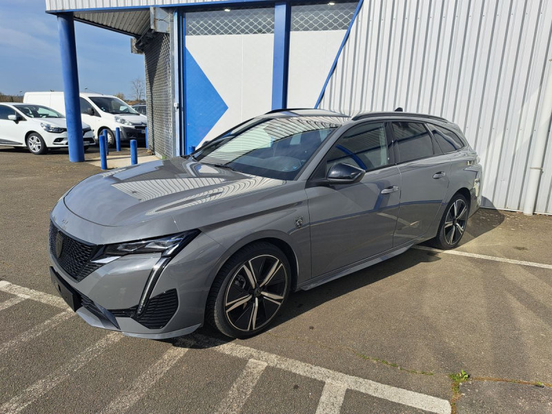 Photo 2 de l'offre de Peugeot 308 SW (3) BlueHDi 130 EAT 8 GT à 24490€ chez Carlyss automobiles Vitré