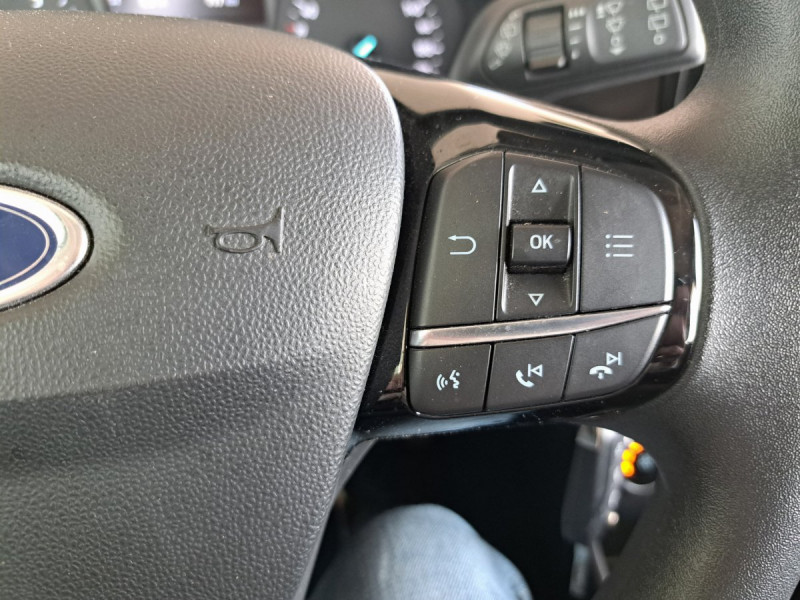 Photo 18 de l'offre de Ford Fiesta (7) 1.0 EcoBoost 95ch CONNECT BUSINESS à 9490€ chez Carlyss automobiles Vitré