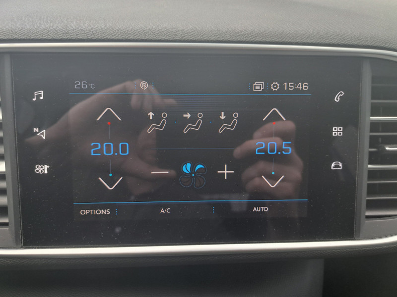 Photo 12 de l'offre de PEUGEOT 308 (2) BlueHDi 130 S&S ALLURE à 10990€ chez Carlyss automobiles Vitré