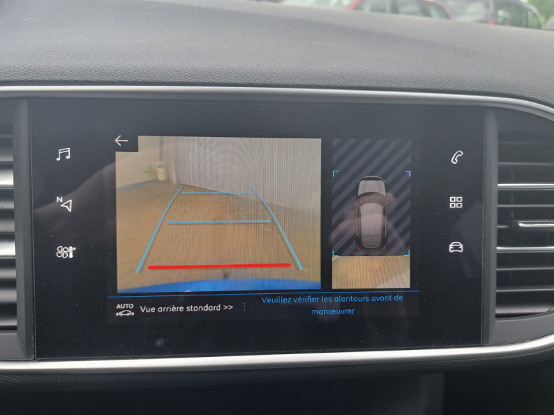 Photo 9 de l'offre de PEUGEOT 308 (2) BlueHDi 130 S&S ALLURE à 10990€ chez Carlyss automobiles Vitré